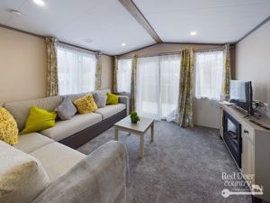 Living- click for photo gallery